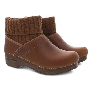Dansko Brown Leather Clogs with pull up